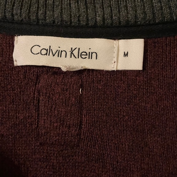 Calvin Klein pullover 2 tone with short zip (OLCC) - Picture 2 of 5